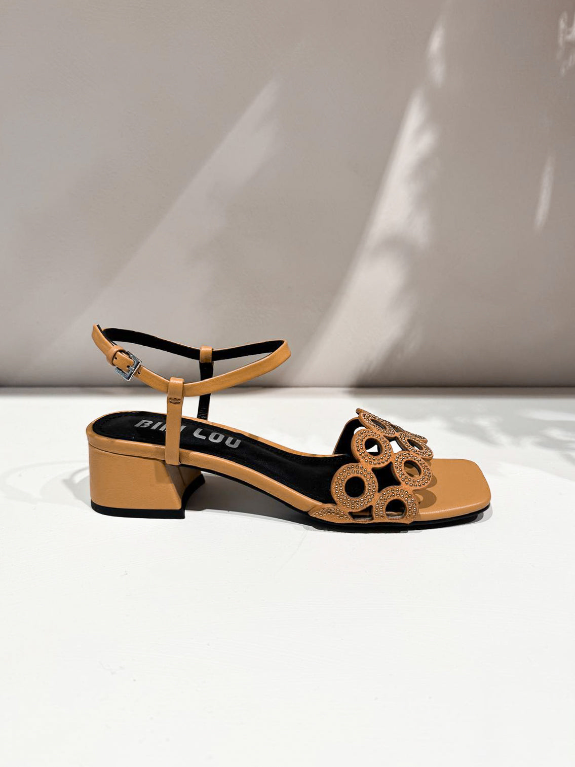 Bibi Lou - Oribu sandal