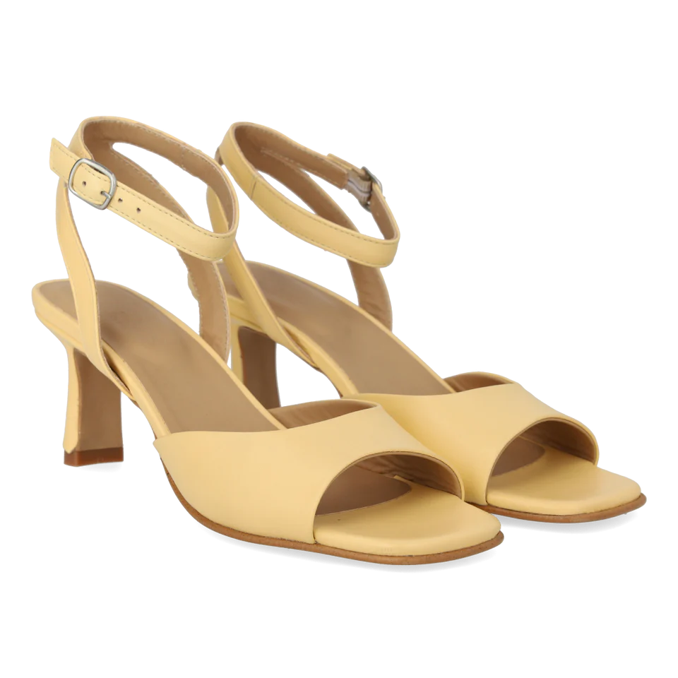 Angulus Sandal with heel - Yellow